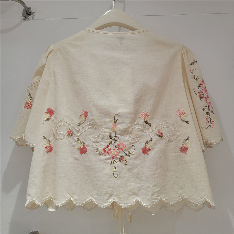 Clothland – chemisier brodé d' - Sewing V avis et prix
